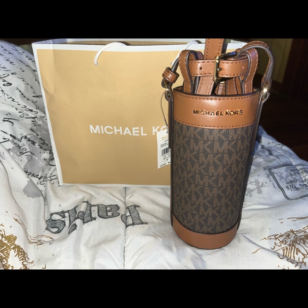Michael kors holders New